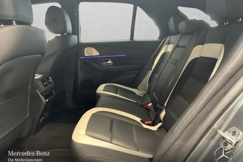 Mercedes-Benz GLE 63 AMG (Clasa GLE) din 2025 cu 14.495 km - oferta MER216778 - foto 9