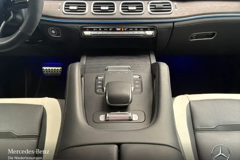 Mercedes-Benz GLE 63 AMG (Clasa GLE) din 2025 cu 14.495 km - oferta MER216778 - foto 12