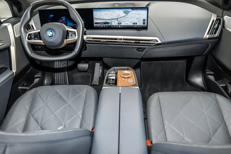 BMW iX din 2025 cu 18.270 km - oferta BMW216785 - foto 4