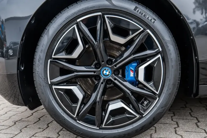 BMW iX din 2025 cu 18.270 km - oferta BMW216785 - foto 5