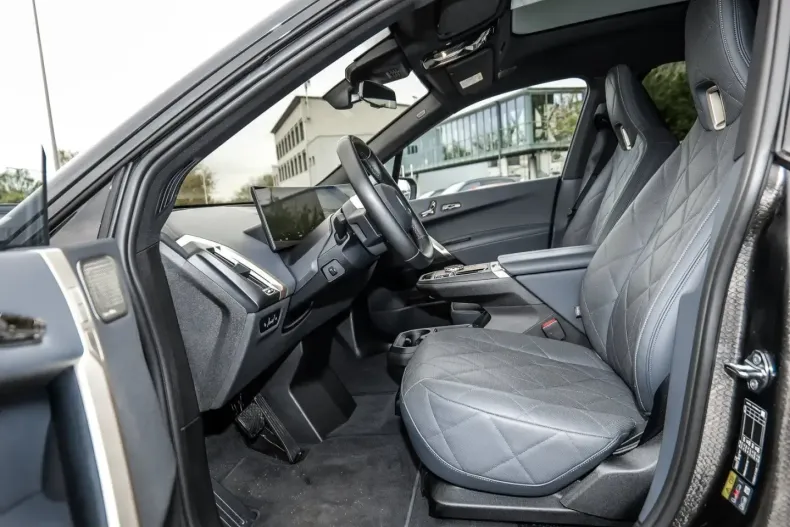 BMW iX din 2025 cu 18.270 km - oferta BMW216785 - foto 6