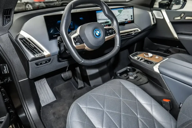 BMW iX din 2025 cu 18.270 km - oferta BMW216785 - foto 18