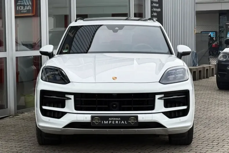 Porsche Cayenne din 2024 cu 13.410 km - oferta POR216787 - foto 2