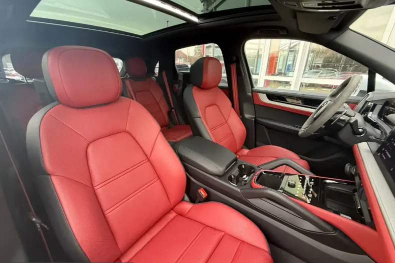 Porsche Cayenne din 2024 cu 13.410 km - oferta POR216787 - foto 15