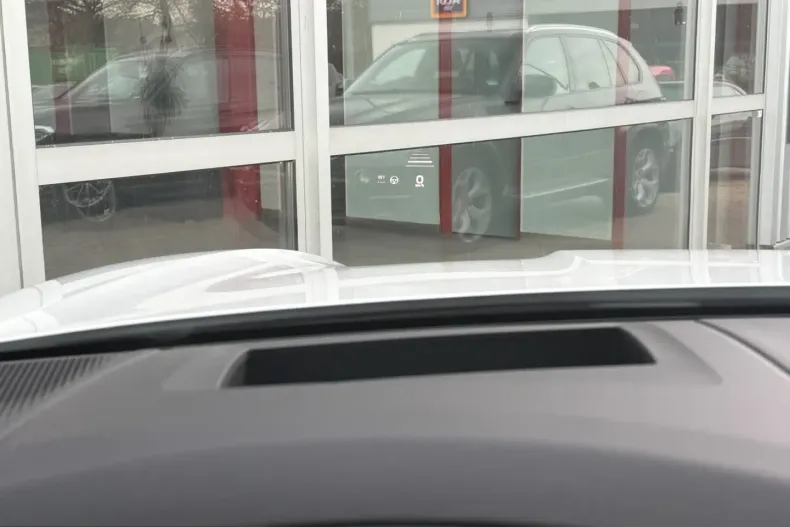 Porsche Cayenne din 2024 cu 13.410 km - oferta POR216787 - foto 31