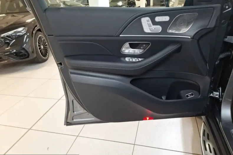 Mercedes-Benz GLE 450 (Clasa GLE) din 2024 cu 3.210 km - oferta MER216788 - foto 11