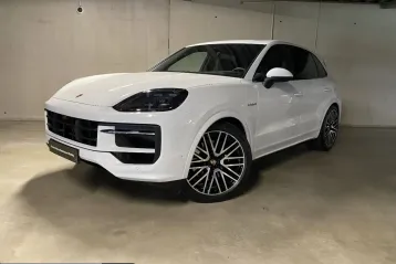 Porsche Cayenne din 2025 - oferta POR216792