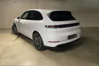 Porsche Cayenne din 2025 cu 13.900 km - oferta POR216792 - foto 3