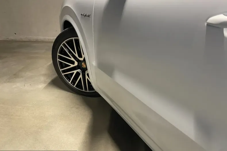 Porsche Cayenne din 2025 cu 13.900 km - oferta POR216792 - foto 7