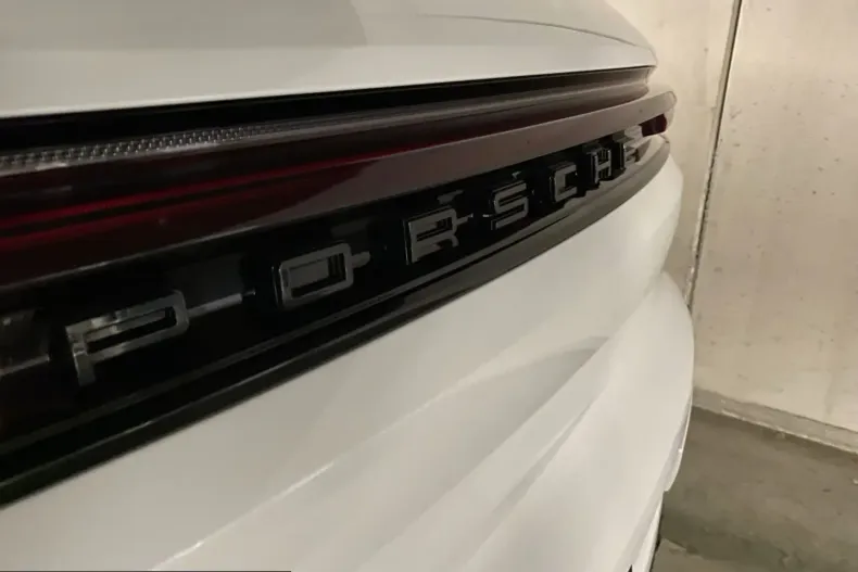 Porsche Cayenne din 2025 cu 13.900 km - oferta POR216792 - foto 9