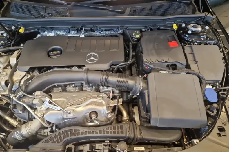 Mercedes-Benz CLA 250 (Clasa CLA) din 2023 cu 3.079 km - oferta MER216796 - foto 7
