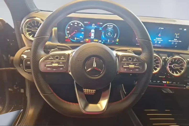Mercedes-Benz CLA 250 (Clasa CLA) din 2023 cu 3.079 km - oferta MER216796 - foto 9