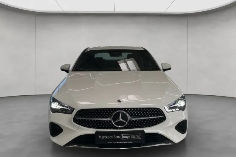 Mercedes-Benz CLA 200 (Clasa CLA) din 2025 cu 24.666 km - oferta MER216800 - foto 9