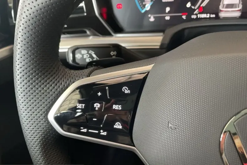 Volkswagen Touareg din 2024 cu 29.900 km - oferta VOL216802 - foto 15