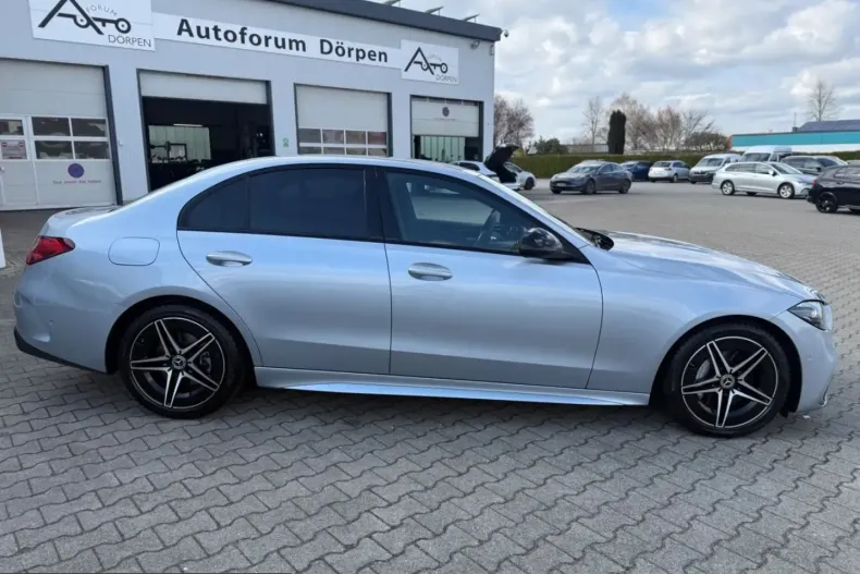 Mercedes-Benz C 200 (Clasa C) din 2024 cu 7.800 km - oferta MER216805 - foto 4