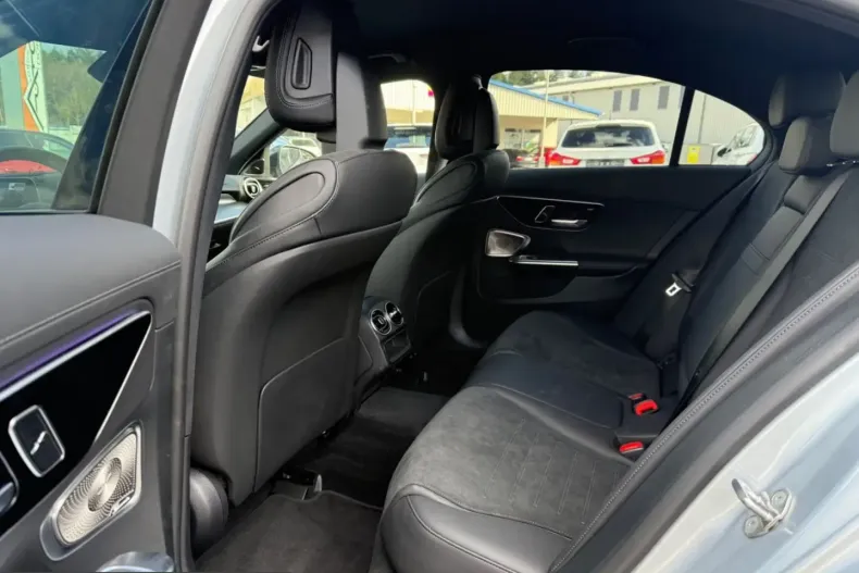 Mercedes-Benz C 200 (Clasa C) din 2024 cu 7.800 km - oferta MER216805 - foto 16