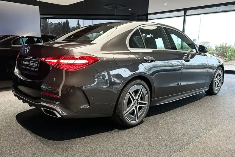 Mercedes-Benz C 200 (Clasa C) din 2024 cu 4.600 km - oferta MER216806 - foto 6