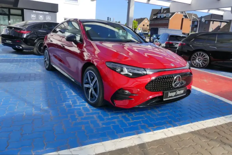 Mercedes-Benz CLA 250 (Clasa CLA) din 2025 cu 15.600 km - oferta MER216814 - foto 1