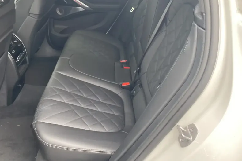 BMW X6 (Seria X) din 2024 cu 24.600 km - oferta BMW216825 - foto 7