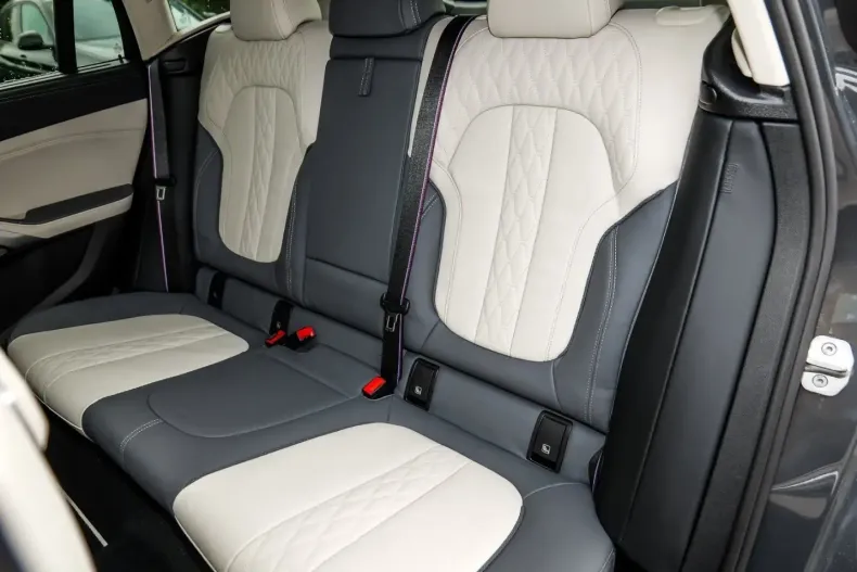 BMW X6 (Seria X) din 2025 cu 15.507 km - oferta BMW216830 - foto 19