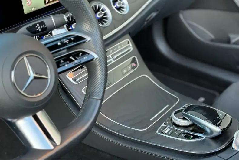 Mercedes-Benz E 200 (Clasa E) din 2023 cu 15.900 km - oferta MER216855 - foto 14