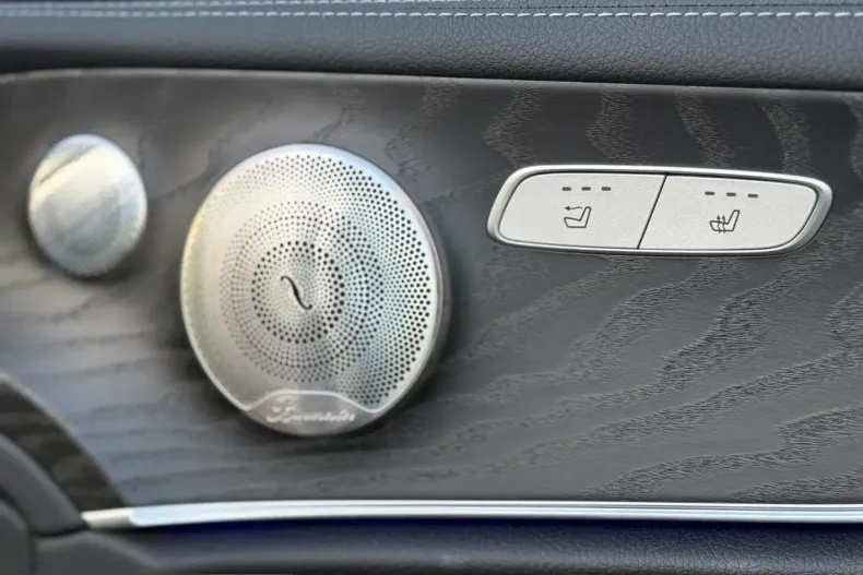 Mercedes-Benz E 200 (Clasa E) din 2023 cu 15.900 km - oferta MER216855 - foto 20