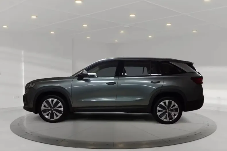 Skoda Kodiaq din 2025 cu 8.400 km - oferta SKO216857 - foto 3