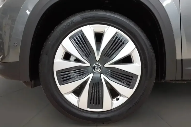Skoda Kodiaq din 2025 cu 8.400 km - oferta SKO216857 - foto 6