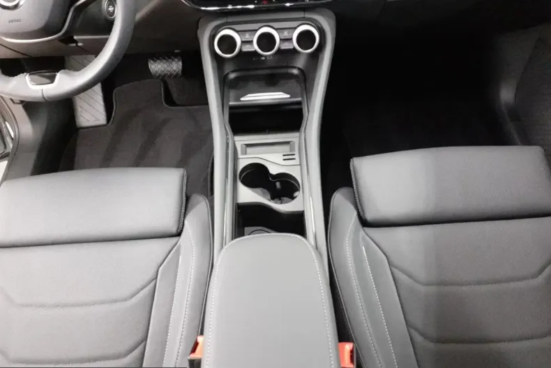 Skoda Kodiaq din 2025 cu 8.400 km - oferta SKO216857 - foto 12