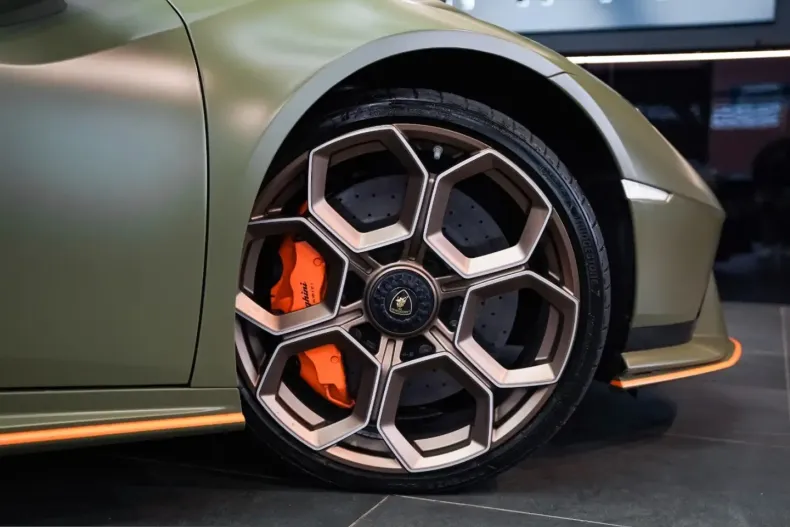 Lamborghini Huracán din 2023 cu 13.500 km - oferta LAM216861 - foto 4