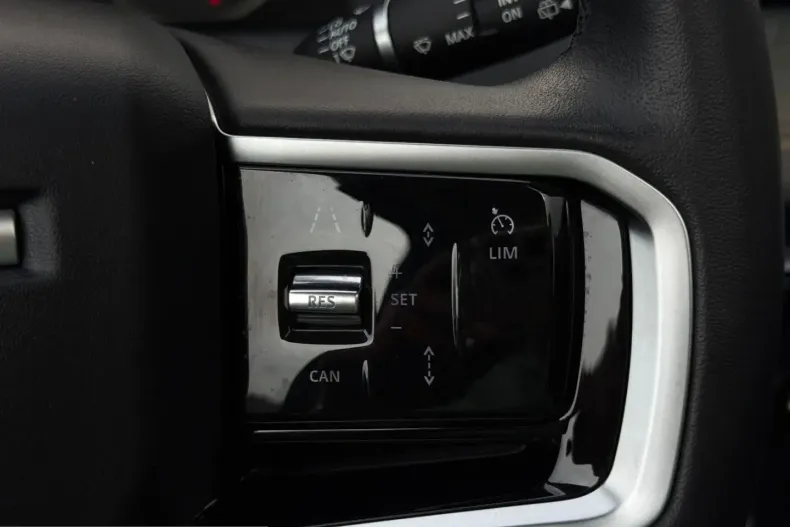 Land Rover Discovery Sport din 2022 cu 50.416 km - oferta LAN216866 - foto 14