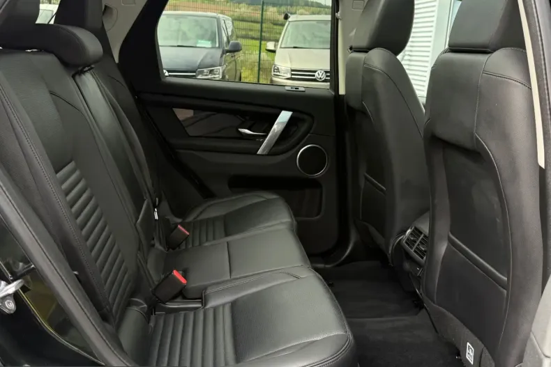 Land Rover Discovery Sport din 2022 cu 50.416 km - oferta LAN216866 - foto 31