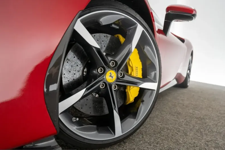 Ferrari SF90 din 2021 cu 32.000 km - oferta FER216868 - foto 10