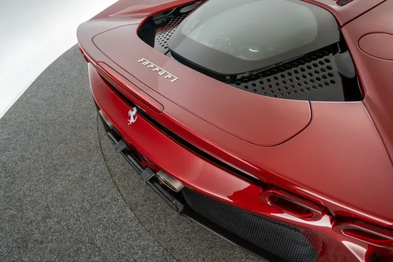 Ferrari SF90 din 2021 cu 32.000 km - oferta FER216868 - foto 16