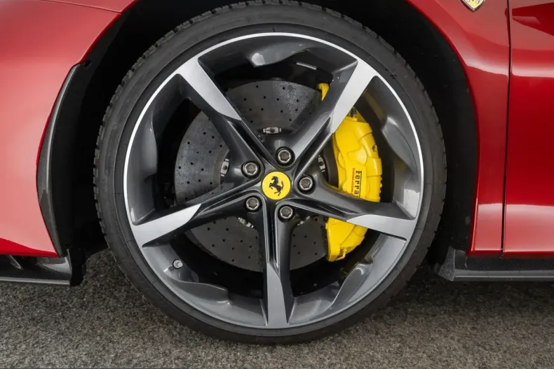 Ferrari SF90 din 2021 cu 32.000 km - oferta FER216868 - foto 19
