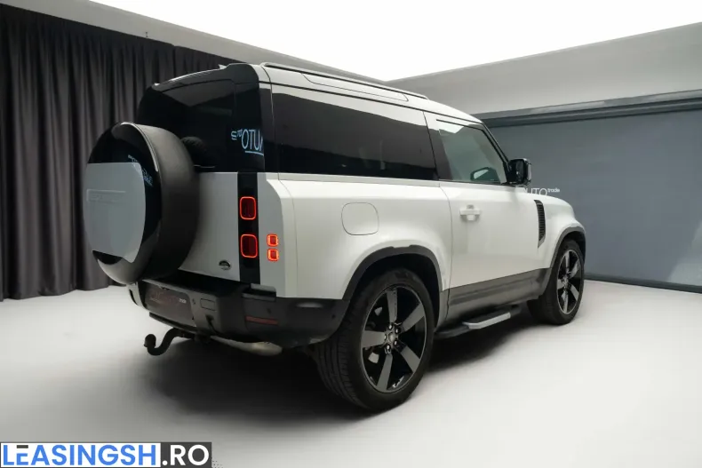 Land Rover Defender din 2022 cu 39.926 km - oferta LAN216872 - foto 6