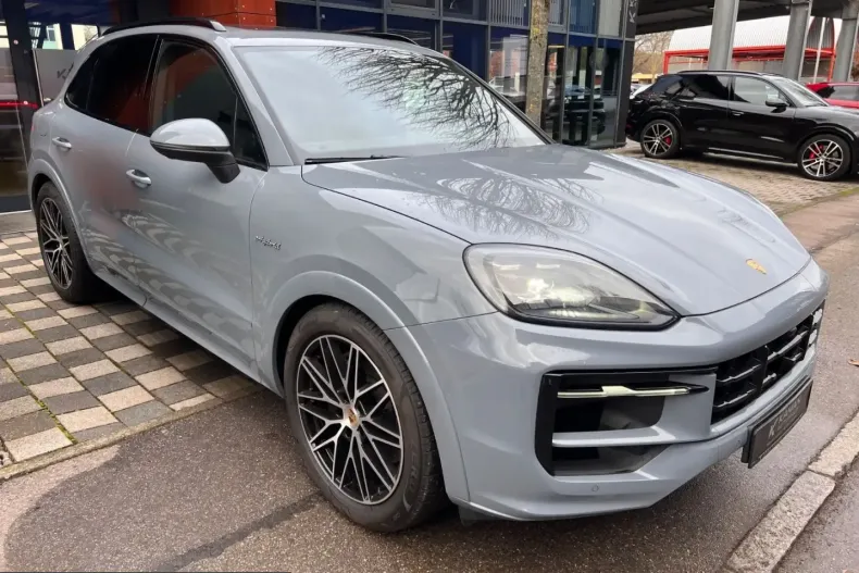 Porsche Cayenne din 2024 cu 26.200 km - oferta POR216877 - foto 3