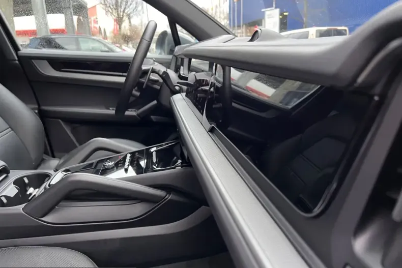 Porsche Cayenne din 2024 cu 26.200 km - oferta POR216877 - foto 16