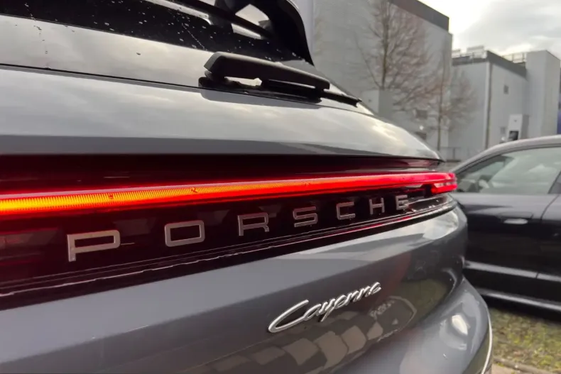 Porsche Cayenne din 2024 cu 26.200 km - oferta POR216877 - foto 26