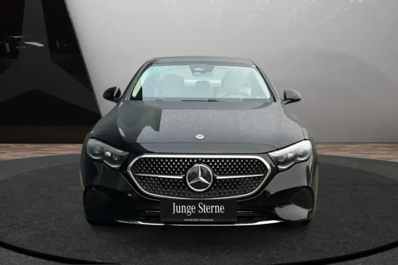 Mercedes-Benz E 300 (Clasa E) din 2025 cu 20.364 km - oferta MER216878 - foto 2