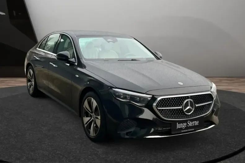 Mercedes-Benz E 300 (Clasa E) din 2025 cu 20.364 km - oferta MER216878 - foto 3