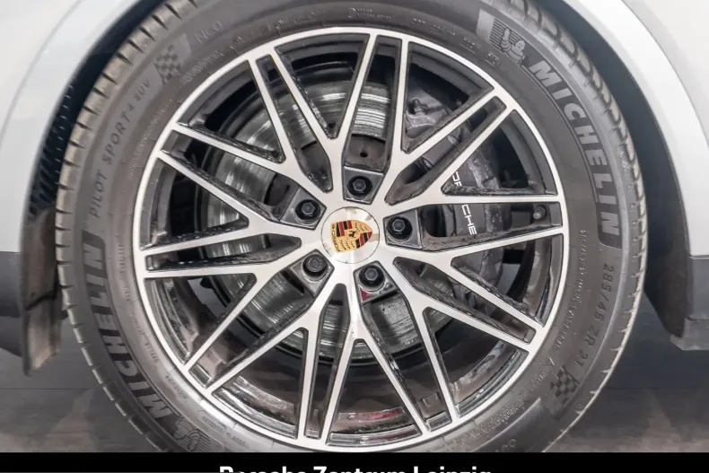 Porsche Cayenne din 2024 cu 23.393 km - oferta POR216892 - foto 10