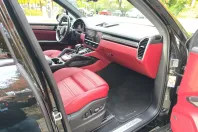 Porsche Cayenne din 2022 cu 42.200 km - oferta POR216897 - foto 9