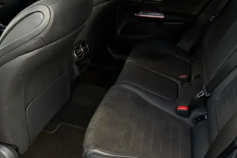 Mercedes-Benz GLC 200 (Clasa GLC) din 2024 cu 15.000 km - oferta MER216901 - foto 7