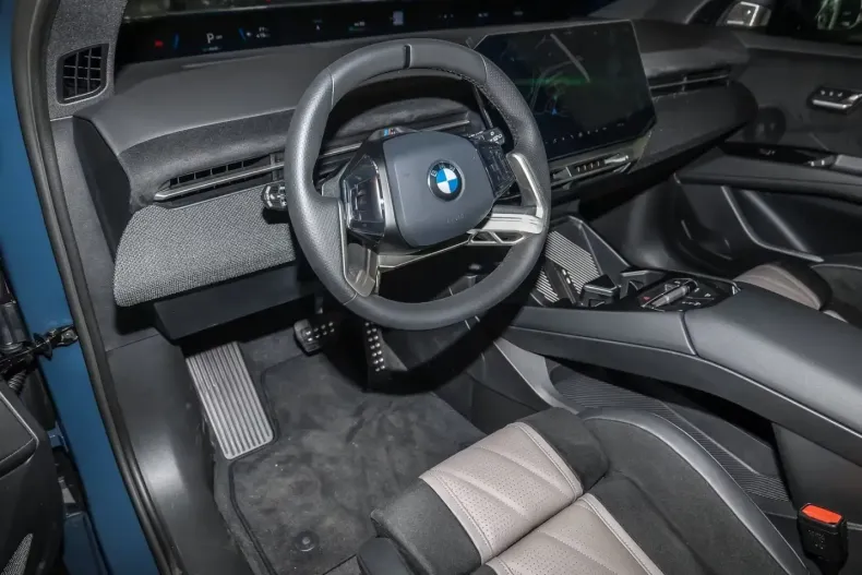 BMW iX3 (Seria X) din 2026 cu 5.000 km - oferta BMW216930 - foto 5