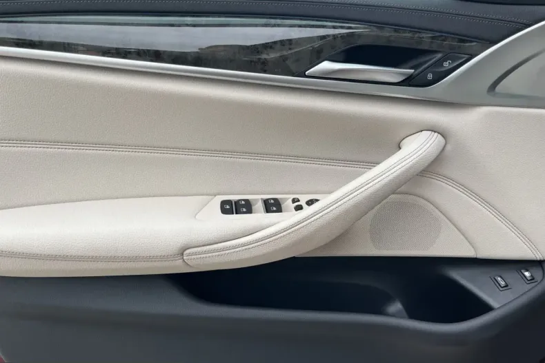 BMW 530 (Seria 5) din 2023 cu 63.422 km - oferta BMW216933 - foto 10