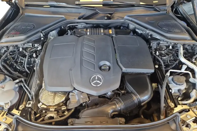 Mercedes-Benz E 220 (Clasa E) din 2024 cu 26.667 km - oferta MER216941 - foto 11