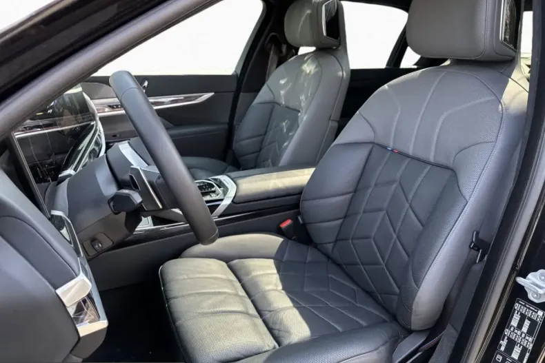 BMW 740 (Seria 7) din 2025 cu 46.167 km - oferta BMW216960 - foto 7