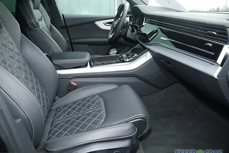 Audi Q8 din 2025 cu 13.650 km - oferta AUD216965 - foto 5