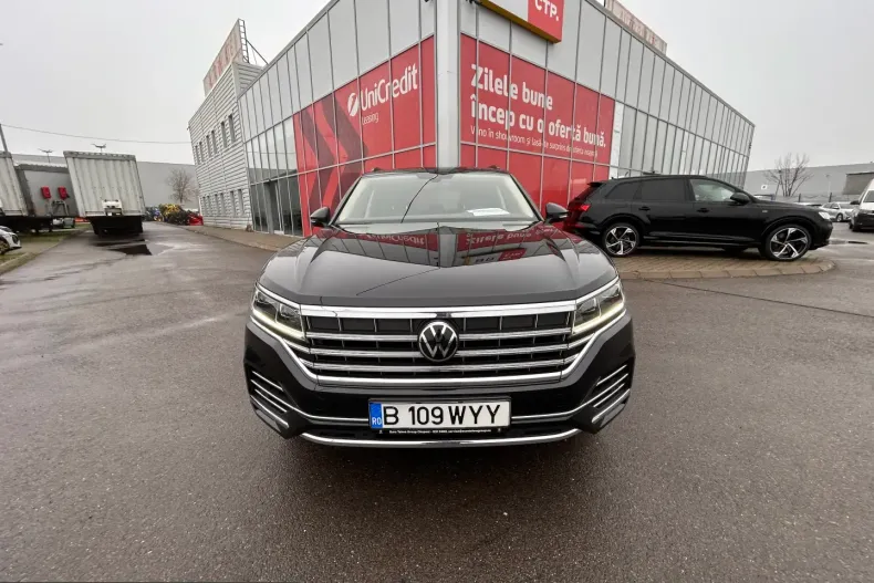 Volkswagen Touareg din 2021 cu 51.884 km - oferta VOL216973 - foto 4